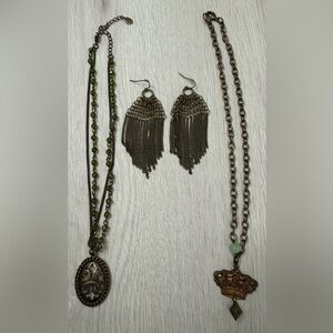 Vintage Jewelry - antique brass fringed earrings, fleur-de-lis + crown pendant